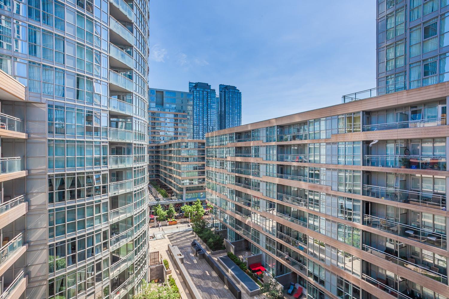 Cozy 2Br Close To Cn Tower & Harbourfront Торонто Екстер'єр фото